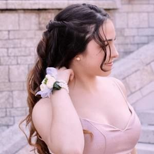 Meet your Posher, Justine